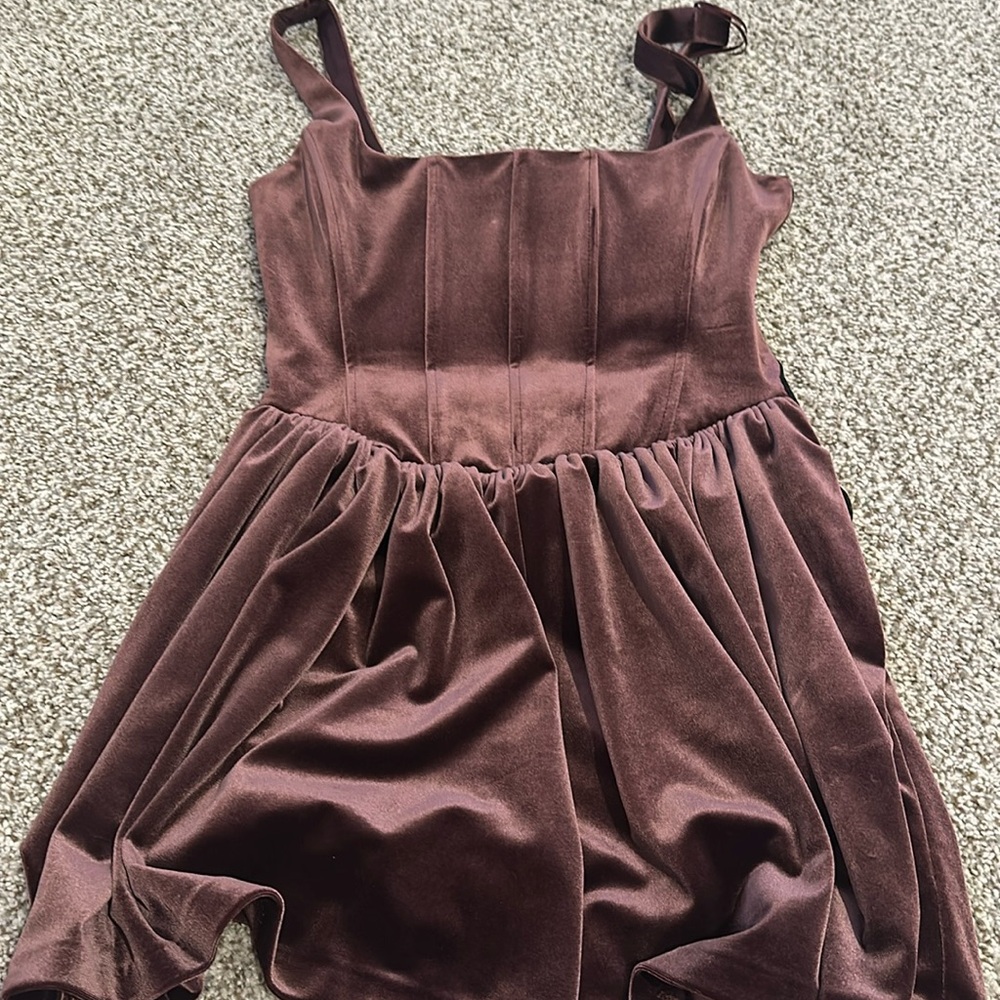 Zara corset purple mauve velvet dress sold out everywhere